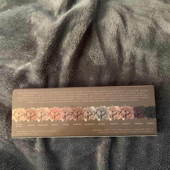 Pure Cosmetics Nude Collection Eyeshadow Palette - Picture 4 of 4